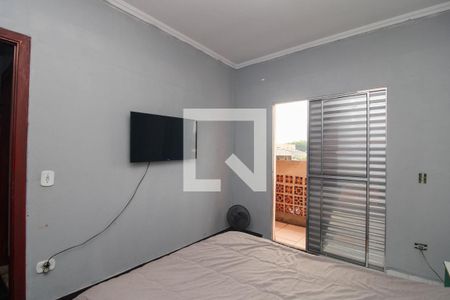 Quarto 1 de casa para alugar com 2 quartos, 180m² em Parque Pinheiros, Taboão da Serra
