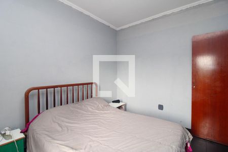 Quarto 1 de casa para alugar com 2 quartos, 180m² em Parque Pinheiros, Taboão da Serra