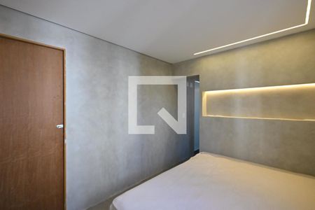 Suíte de apartamento para alugar com 1 quarto, 52m² em Jardim Maria Duarte, São Paulo