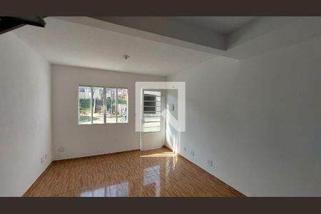 Sala de casa de condomínio para alugar com 2 quartos, 57m² em Campo Alegre, Nova Iguaçu