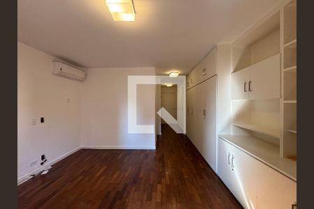 Suíte de apartamento para alugar com 3 quartos, 280m² em Itaim Bibi, São Paulo
