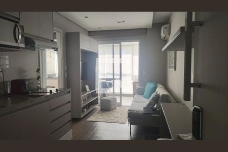 Sala de casa à venda com 3 quartos, 130m² em Campininha, São Paulo