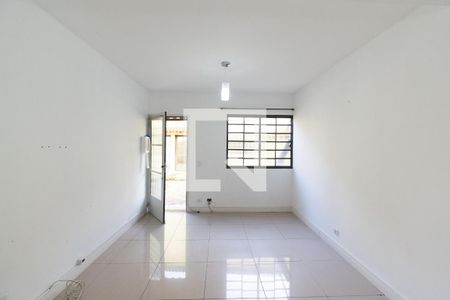 Sala de casa de condomínio para alugar com 2 quartos, 60m² em Vila Campestre, São Paulo