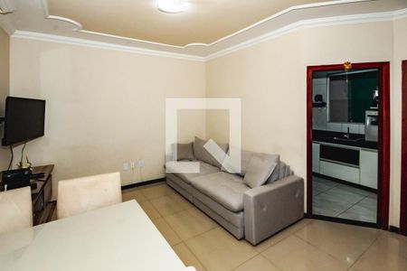 Casa à venda com 2 quartos, 113m² em Vila Cloris, Belo Horizonte