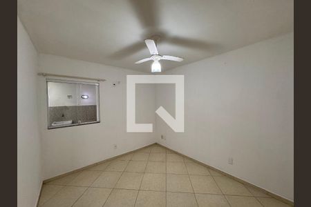 Quarto 2 de casa de condomínio para alugar com 2 quartos, 88m² em Vargem Grande, Rio de Janeiro