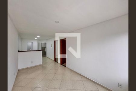 Casa de Condomínio para alugar com 2 quartos, 88m² em Vargem Grande, Rio de Janeiro