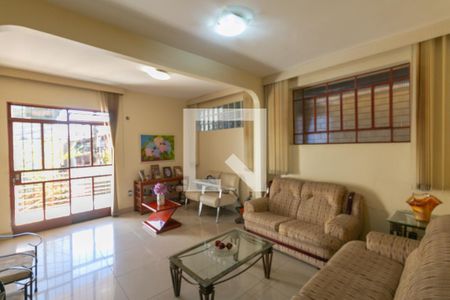 Casa à venda com 3 quartos, 160m² em Liberdade, Belo Horizonte