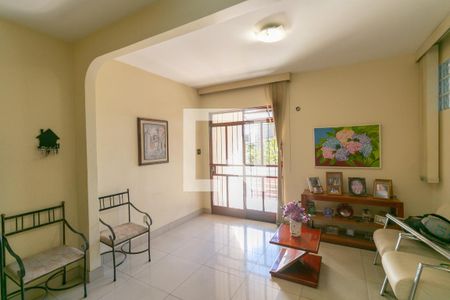 Casa à venda com 3 quartos, 160m² em Liberdade, Belo Horizonte