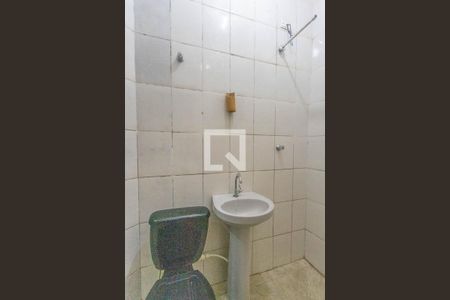 Banheiro  de casa para alugar com 1 quarto, 16m² em Conceição, Diadema