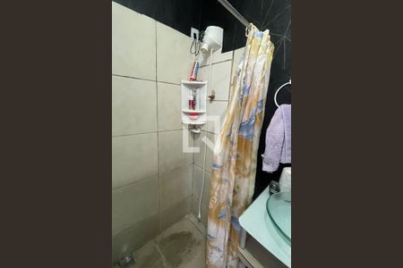 Banheiro de casa para alugar com 1 quarto, 100m² em Vila Meriti, Duque de Caxias