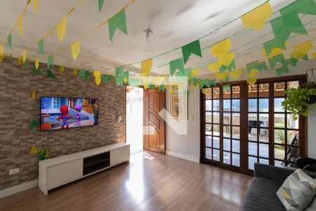 Casa à venda com 6 quartos, 300m² em Cidade Líder, São Paulo