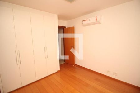 Semi-suíte 1 de apartamento à venda com 3 quartos, 113m² em Santo Agostinho, Belo Horizonte