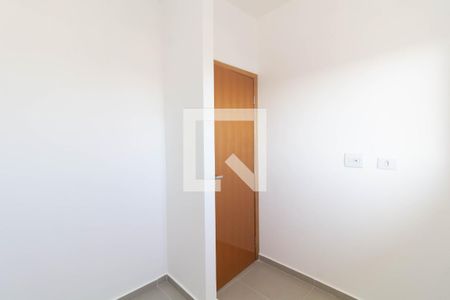 Quarto 1 de apartamento à venda com 2 quartos, 36m² em Guaianases, São Paulo