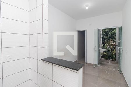 Kitnet de casa de condomínio para alugar com 1 quarto, 20m² em Vila Nilo, São Paulo
