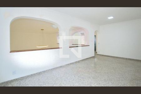 Casa à venda com 4 quartos, 450m² em Boaçava, São Paulo