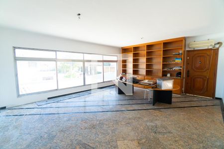 Sala 1 de casa para alugar com 3 quartos, 307m² em Mirandópolis, São Paulo