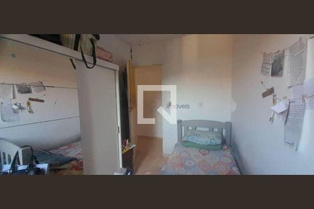 Casa à venda com 3 quartos, 224m² em Vila Dalva, São Paulo