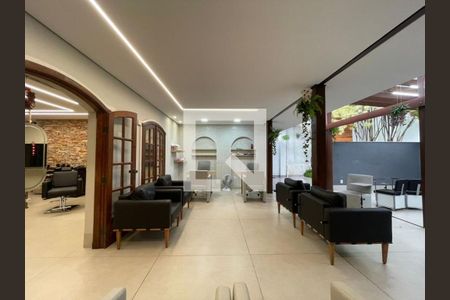 Casa à venda com 3 quartos, 270m² em Ouro Preto, Belo Horizonte