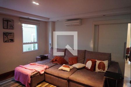 Sala de TV de casa de condomínio à venda com 3 quartos, 500m² em Residencial Zero (tambore), Santana de Parnaíba
