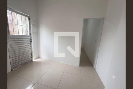 Sala/ cozinha de casa para alugar com 1 quarto, 17m² em Vila Ré, São Paulo