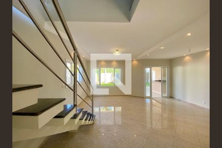 Casa à venda com 4 quartos, 291m² em Jardim Nova Suica, Valinhos