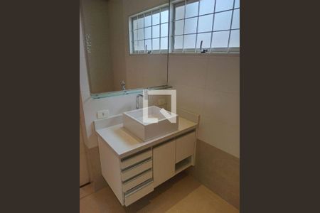 Casa à venda com 3 quartos, 190m² em Mirandópolis, São Paulo