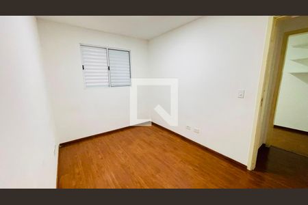 Quarto 1  de apartamento para alugar com 2 quartos, 50m² em Jardim Barro Branco, Cotia