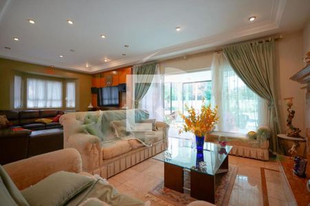 Casa à venda com 5 quartos, 440m² em Jardim Santa Helena, São Paulo