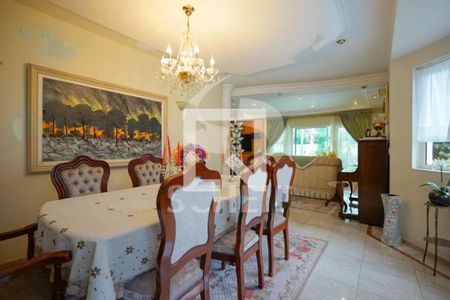 Casa à venda com 5 quartos, 440m² em Jardim Santa Helena, São Paulo