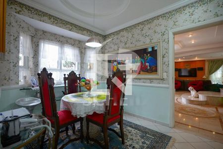 Casa à venda com 5 quartos, 440m² em Jardim Santa Helena, São Paulo