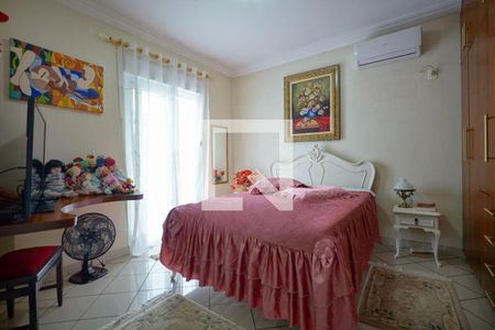 Casa à venda com 5 quartos, 440m² em Jardim Santa Helena, São Paulo