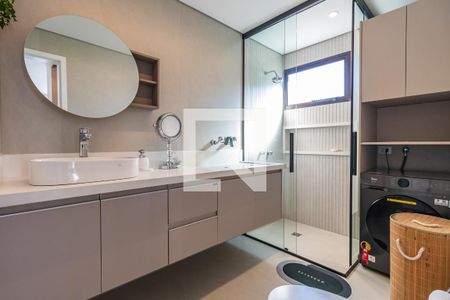Banheiro da Suíte de apartamento para alugar com 1 quarto, 62m² em Alphaville Industrial, Barueri