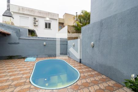 Quintal de casa à venda com 2 quartos, 208m² em Hípica, Porto Alegre