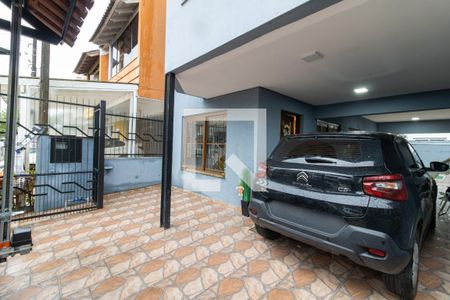 Garagem de casa à venda com 2 quartos, 208m² em Hípica, Porto Alegre