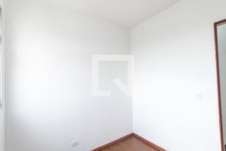 Quarto 1 de apartamento para alugar com 3 quartos, 75m² em Novo Mundo, Curitiba