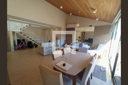 Sala de apartamento para alugar com 5 quartos, 550m² em Barra da Tijuca, Rio de Janeiro