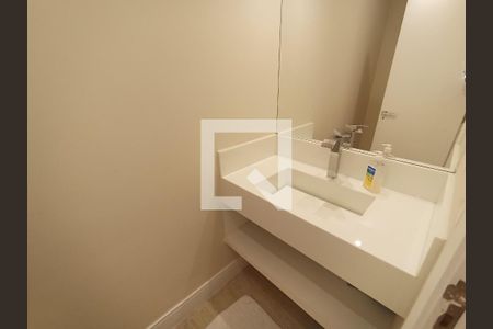 Lavabo de apartamento para alugar com 5 quartos, 550m² em Barra da Tijuca, Rio de Janeiro