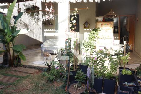 Casa para alugar com 3 quartos, 142m² em Setor Faicalville, Goiânia