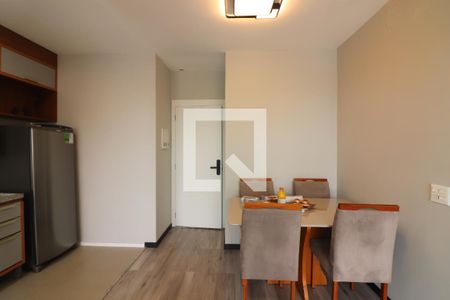 Sala  de apartamento para alugar com 2 quartos, 61m² em Conjunto Habitacional Calux, São Bernardo do Campo