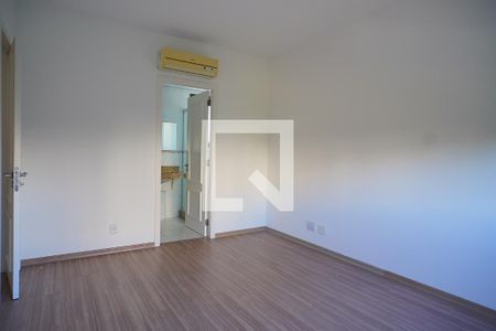Quarto suíte  de apartamento para alugar com 2 quartos, 77m² em Moinhos de Vento, Porto Alegre