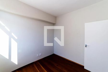 Apartamento para alugar com 3 quartos, 110m² em Santa Efigênia, Belo Horizonte