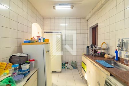 Cozinha de casa à venda com 4 quartos, 300m² em Vila Imperio, São Paulo