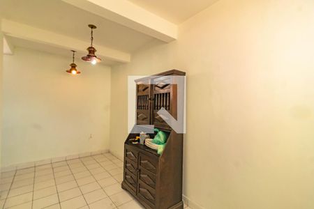 Sala 3 de casa à venda com 4 quartos, 300m² em Vila Imperio, São Paulo
