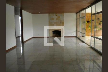 Casa à venda com 4 quartos, 830m² em Retiro Morumbi, São Paulo