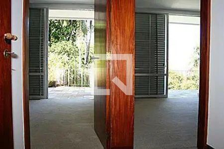 Casa à venda com 4 quartos, 830m² em Retiro Morumbi, São Paulo