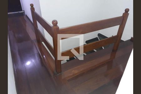 AREA INTERNA de casa à venda com 4 quartos, 196m² em Bela Vista, Osasco