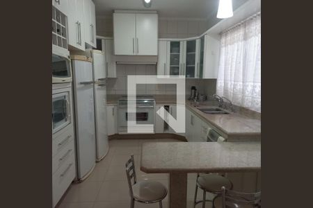 Cozinha de casa para alugar com 5 quartos, 461m² em Santa Mônica, Uberlândia