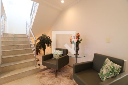 Sala de casa para alugar com 6 quartos, 461m² em Santa Mônica, Uberlândia