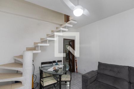 Sala de casa para alugar com 3 quartos, 180m² em Jardim Filhos da Terra, São Paulo