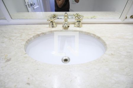 Lavabo Torneira de apartamento para alugar com 5 quartos, 200m² em Jardim Vazani, São Paulo
